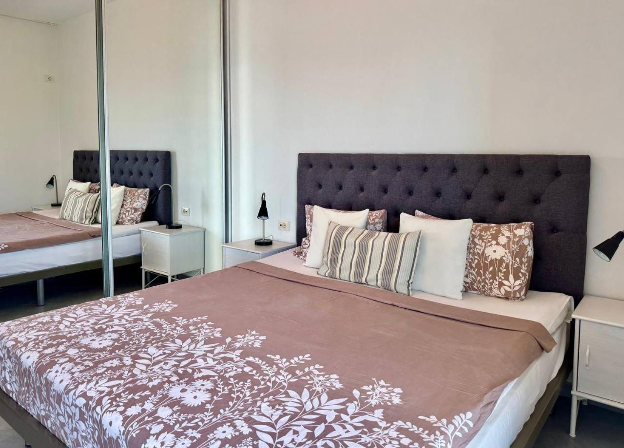 Viola Sea View Penthouse Διαμέρισμα Σαράντα Εξωτερικό φωτογραφία